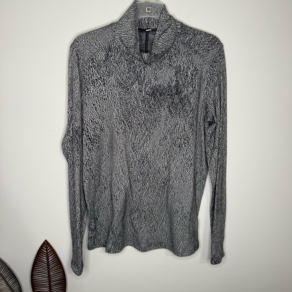 J6 Lululemon Ready To‎ Rulu Turtleneck Pullover Shirt Spray Jacquard White